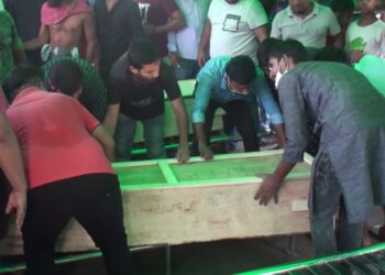 তল্লা মসজিদে বিষ্ফোরণে মৃত্যু বেড়ে ২১॥ এলাকায় শোকের মাতম