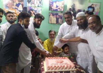 কাশিপুরে সাইফউল্লাহ বাদলের উদ্দ্যেগে কেক কেট শেখ হাসিনার জন্মদিন পালন