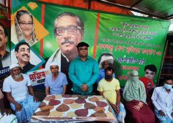 ছাত্রলীগ নেতা হিমেল ও মজিবরকে হেয় করতে কাফনের কাপড় পরে নজরুলের মিথ্যা অভিযোগ