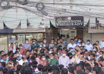 জিউস পুকুর অবৈধ দখলের প্রতিবাদে শহরে হিন্দু সংগঠনের গন অবস্থান