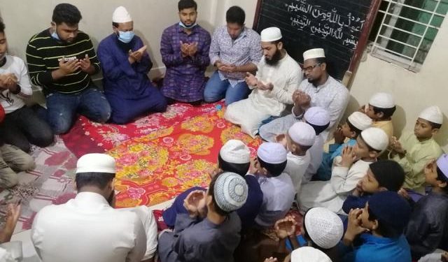 সিদ্ধিরগঞ্জে অয়ন ওসমানের জন্মদিন পালন