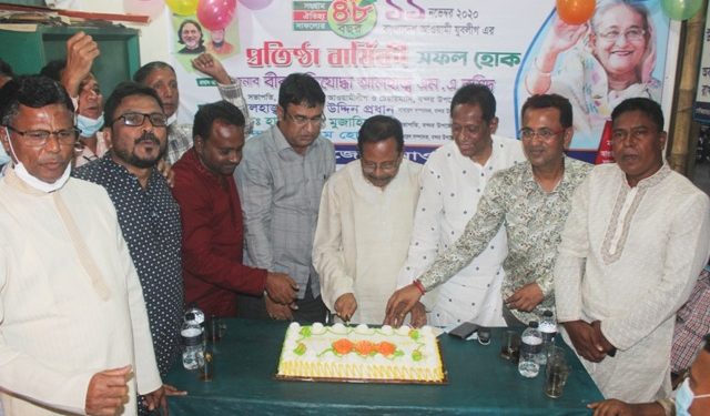 মদনপুরে যুবলীগের প্রতিষ্ঠাবার্ষিকী উপলক্ষে দোয়া