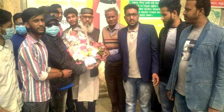 শরীফুলের পক্ষে চেয়ারম্যান স্বপনকে শুভেচ্ছা জানালেন মুন্না ও শাওন