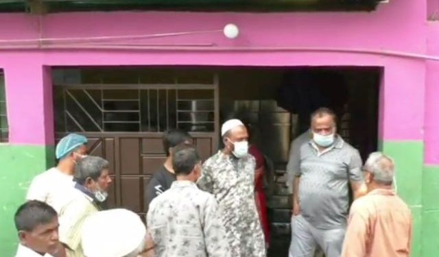 খাদ্য ভেজেল করায় সুগন্ধা বেকারি ও ফাস্টফুডকে ২ লাখ টাকা জরিমানা