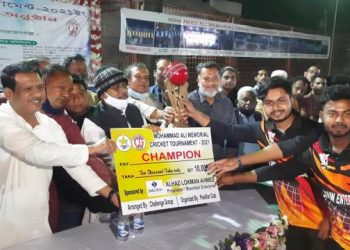 পোলষ্টার ক্লাবের মাঠে  মোহাম্মদ আলী মেমোরিয়াল ক্রিকেট টুর্নামেন্টে’র পুরষ্কার বিতরণী অনুষ্ঠিত