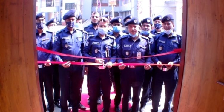 ফতুল্লা মডেল থানায় পুলিশ ক্যান্টিন’র উদ্বোধন