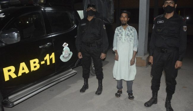 শহরে র‌্যাব-১১’র অভিযানে ফুট চাঁদাবাজ গ্রেফতার