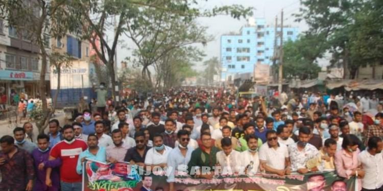 অয়ন ওসমানের পক্ষে স্বাধীনতার সুবর্ণজয়ন্তী উপলক্ষে জেলা ও মহানগর ছাত্রলীগের বিশাল আনন্দ র‍্যালী