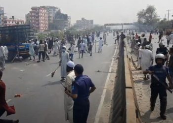 ঢাকা-চট্রগ্রাম মহাসড়কে হেফাজতের হরতালে তান্ডব
