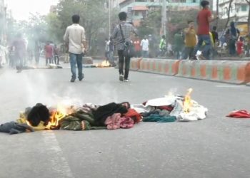 হকার পুলিশ সংঘর্ষের ঘটনায় ২৫০ জনকে আসামী করে মামলা
