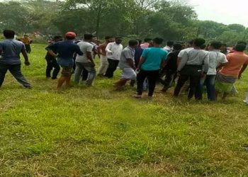 ড্রেজার ব্যবসা নিয়ন্ত্রনকে কেন্দ্র করে বন্দরে ফের উভয় পক্ষের মধ্যে রক্তক্ষয়ী সংঘর্ষের আশংকা