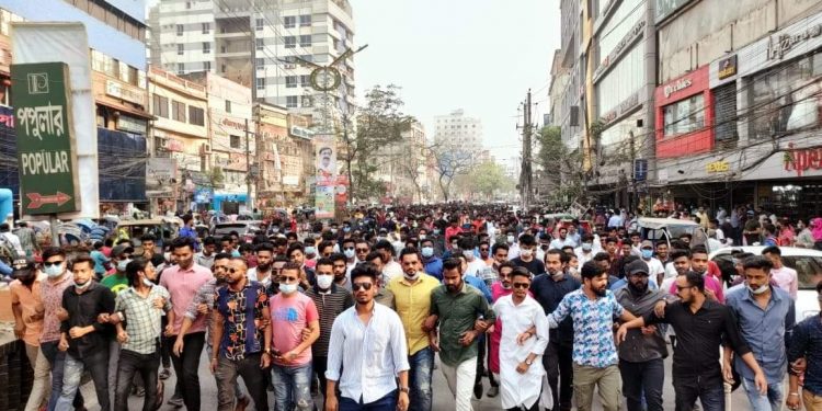 অয়ন ওসমানের পক্ষে ছাত্রলীগের মুজিব বর্ষের আনন্দ র‍্যালীতে কাউছারের তাক লাগানো মিছিল