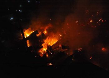 ফায়ার সার্ভিসের চেষ্ঠায় চাঁনমারি মাউরাপট্টির আগুন নিয়ন্ত্রনে