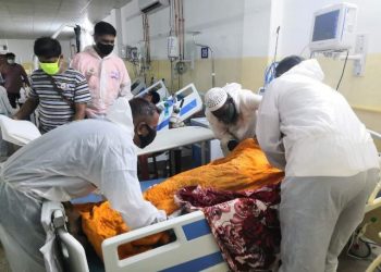 টিম খোরশেদ’র ৯৪ তম ফ্রী এম্বুলেন্স সার্পোট একদিনে ২ দাফন ও অক্সিজেন সার্পোট অব্যাহত