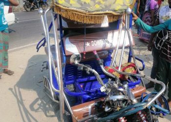 রূপগঞ্জে কাভার্ড ভ্যানের চাপায় মা-মেয়ে নিহত, আহত- ২