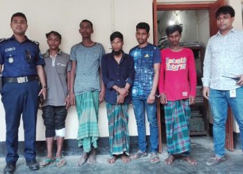 আড়াইহাজারে ডাকাতির প্রস্তুতিকালে ৫ ডাকাত গ্রেফতার