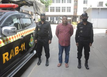 মহাসড়কে হরতালে নাশকতা মামলায় কাউন্সিলর ইকবাল গ্রেফতার