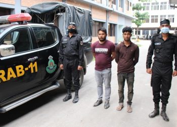 বন্দরে প্রাইভেটকার ভর্তি গাঁজা সহ ২ মাদক ব্যবসায়ী গ্রেফতার