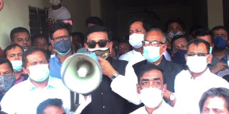 যারা ভাংঙ্চুর করেছে কাউকেই ছাড় দেওয়া হবে না- মাহাবুবুল আলম হানিফ