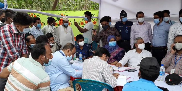 নারায়ণগঞ্জে লঞ্চ ডুবির ঘটনায় গণশুনানী অনুষ্ঠিত