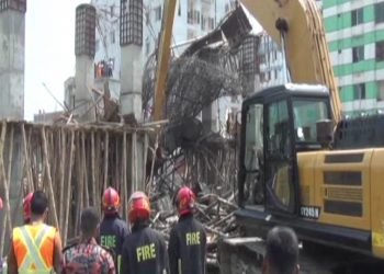 সিদ্ধিরগঞ্জে নির্মানাধীণ গেটের ছাদ ধসে শ্রমিক নিহত