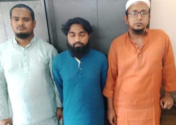 সোনারগায়ে মামুনুল হক ইস্যুতে হেফাজতের ৩ নেতা গ্রেফতার