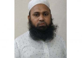 রূপগঞ্জে হেফাজত নেতা লোকমান হোসেন আমিনী গ্রেফতার