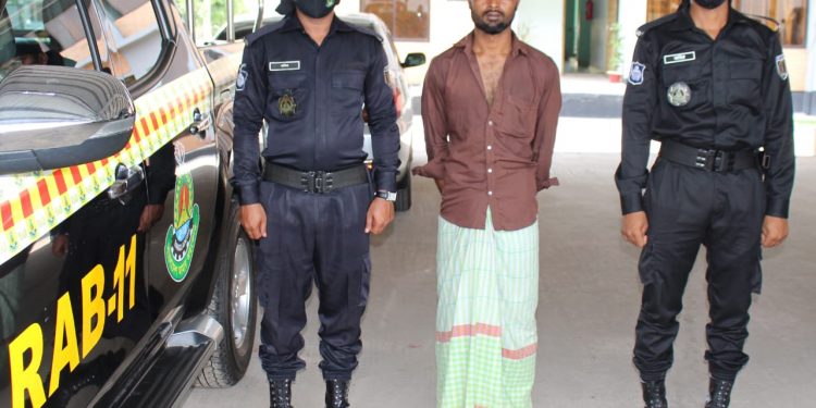 সিদ্ধিরগঞ্জে ইয়াবাসহ মাদক ব্যবসায়ী গ্রেফতার