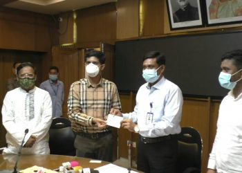 সরকারী দপ্তরগুলোতে করোনায় ৫০ লাখ টাকা অনুদান দিলেন গাজী গ্রুপ