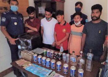 রূপগঞ্জে মাদকদ্রব্য সহ ২৪ নারী-পুরুষ আটক