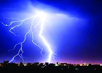 আড়াইহাজারে বজ্রপাতে ১ কিশোরের মৃত্যু