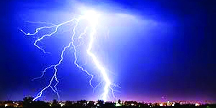 আড়াইহাজারে বজ্রপাতে ১ কিশোরের মৃত্যু