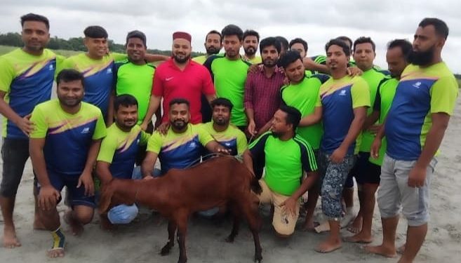 রূপগঞ্জে এসএসসি ব্যাচ-৬/৭ বনাম বন্ধু মহল ফুটবল টুনারমেন্ট অনুষ্ঠিত