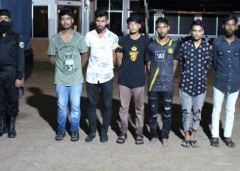 সিদ্ধিরগঞ্জে দেশীয় অস্ত্রসহ ৬ ডাকাত গ্রেফতার