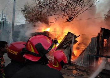 রূপগঞ্জে ইউনাইটেড লেদার কারখানার আগুন নিয়ন্ত্রণে