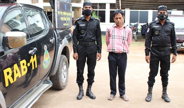 সিদ্ধিরগঞ্জে ১৮,৮৬০ পিছ ইয়াবাসহ গ্রেফতার ১