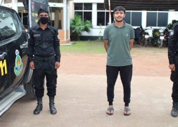 কালীবাজারে প্রচুর পরিমান নকল সিগারেটসহ গ্রেফতার ১