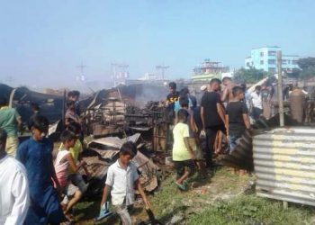 আড়াইহাজারে অগ্নিকান্ডে ৪টি টেক্সটাইল মিল ও ৮দোকান ভষ্মিভূত