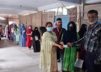 ১৩নং ওয়ার্ডে স্মার্ট কার্ড বিতরণ সম্পূর্ণ