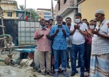 আমলাপাড়ায় গভীর নলকূপ ও মৃতদেহের গোসলখানা নির্মাণকাজের উদ্বোধন