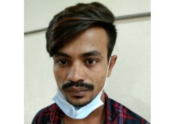 ফতুল্লায় প্রবাসীর স্ত্রীকে ধর্ষণের অভিযোগে আকাশ গ্রেফতার