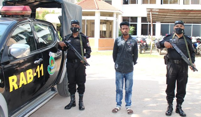 রুপগঞ্জে র‌্যাবের অভিযানে মাদক ব্যবসায়ী ও ডাকাত গ্রেফতার