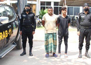 সিদ্ধরগঞ্জে চোরাই ডিজেল সহ গ্রেফতার ২