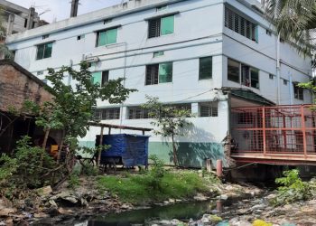 নদীর জায়গায় নয় নিজস্ব জমিতে ভবন করেছেন আওয়ামীলীগ নেতা আনোয়ার