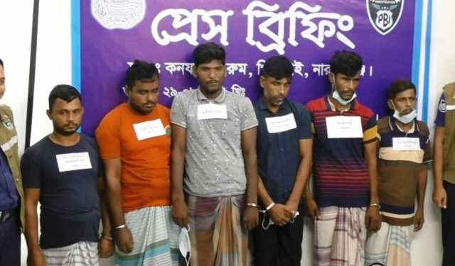 আন্ত:জেলা ইজিবাইক ছিনতাইকারি ও চালক খুন চক্রের ৬ সদস্য গ্রেফতার