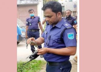 সিদ্ধিরগঞ্জে পরিত্যাক্ত হাতকড়া উদ্ধার