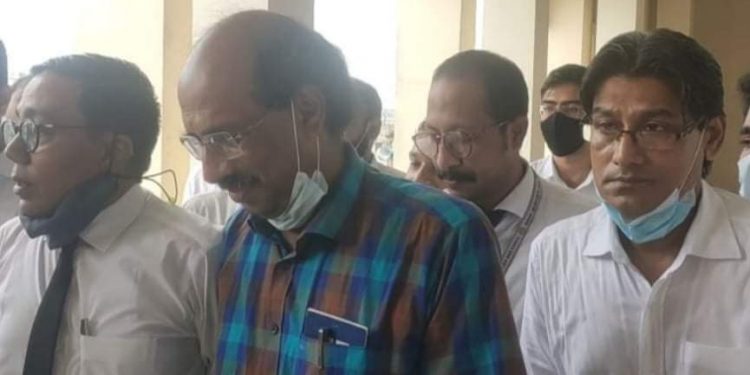 আইসিটি মামলা থেকে খালাস পেলেন সাংবাদিক প্রবীর সিকদার