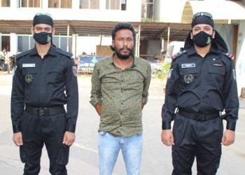 ফতুল্লায় নারী সাংবাদিককে মারধরের মূল হোতা ওসমান গনি গ্রেফতার
