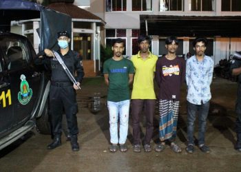 সোনারগায়ে পর্ণ ভিডিও সরবরাহের দায়ে গ্রেফতার ৪