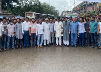 শামীম ওসমান’র নির্দেশে বিশাল মিছিল নিয়ে ঢাকায় সম্প্রতির শান্তির শোভাযাত্রায় না’গঞ্জ আওয়ামীলীগ